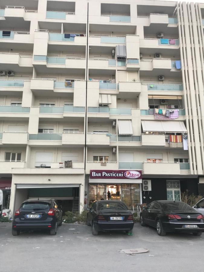 Lucky Lux Apartment Vlorë Exteriör bild