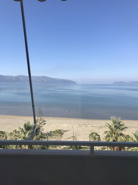 Lucky Lux Apartment Vlorë Exteriör bild