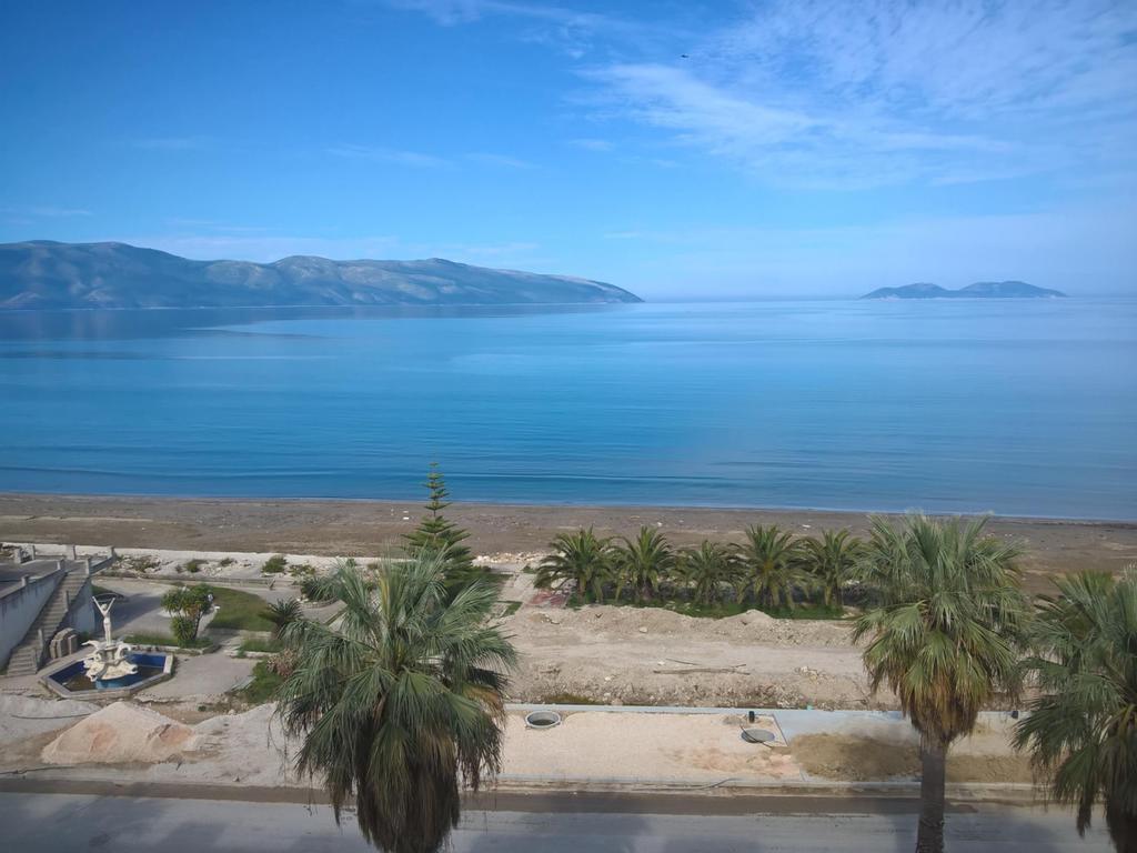 Lucky Lux Apartment Vlorë Exteriör bild