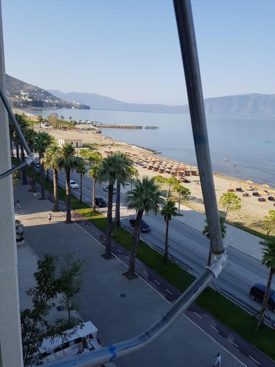 Lucky Lux Apartment Vlorë Exteriör bild