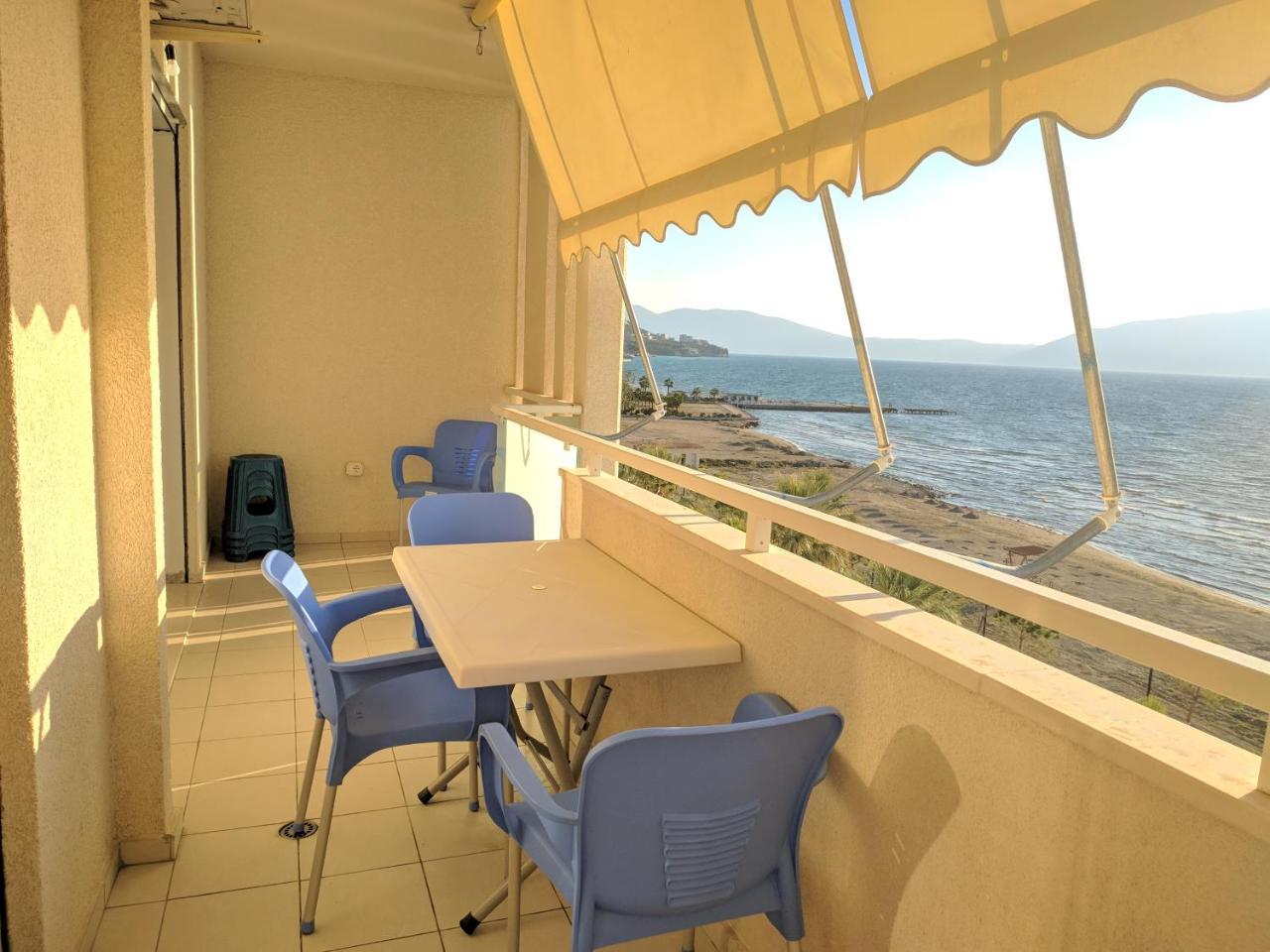 Lucky Lux Apartment Vlorë Exteriör bild
