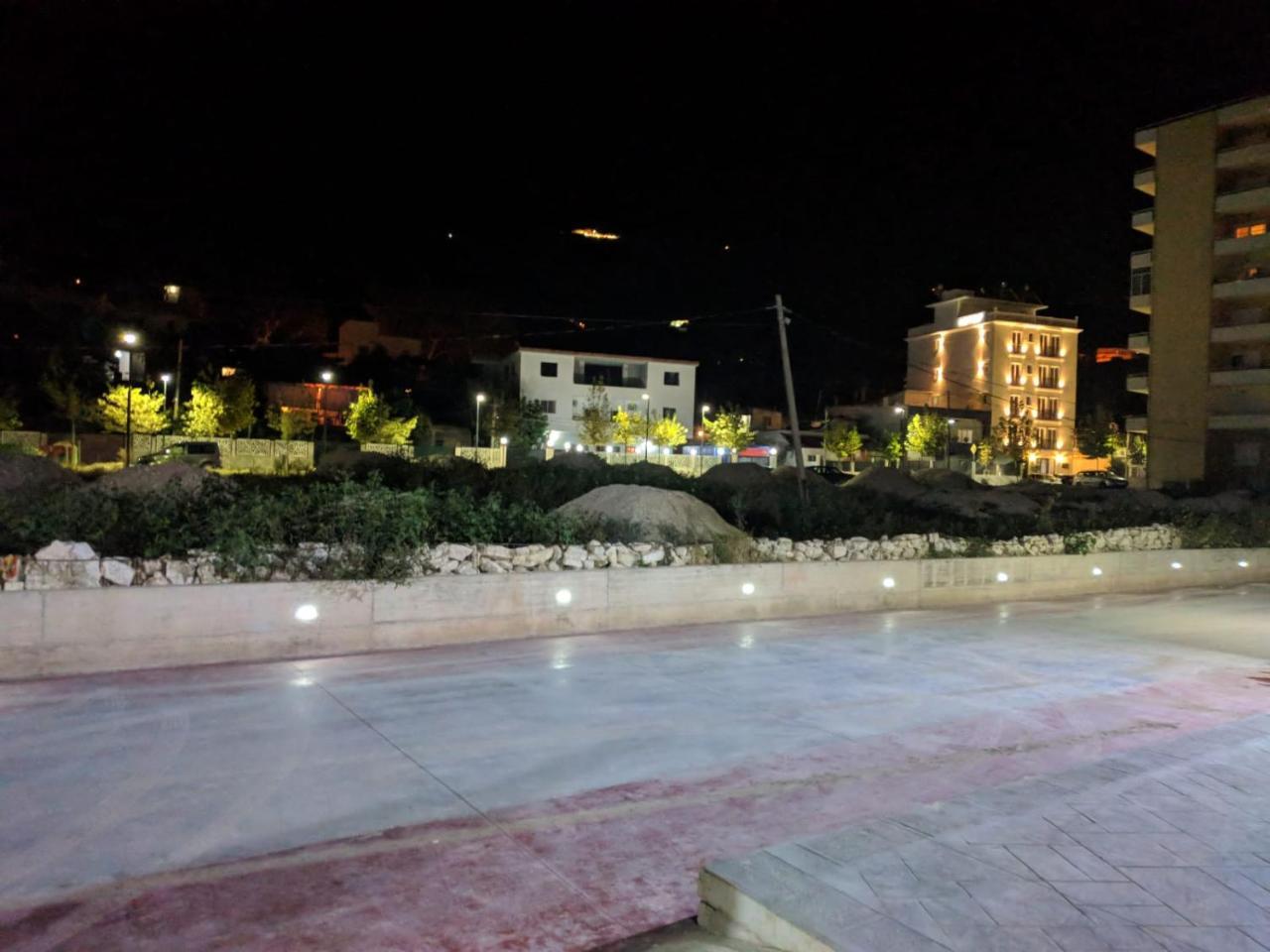 Lucky Lux Apartment Vlorë Exteriör bild